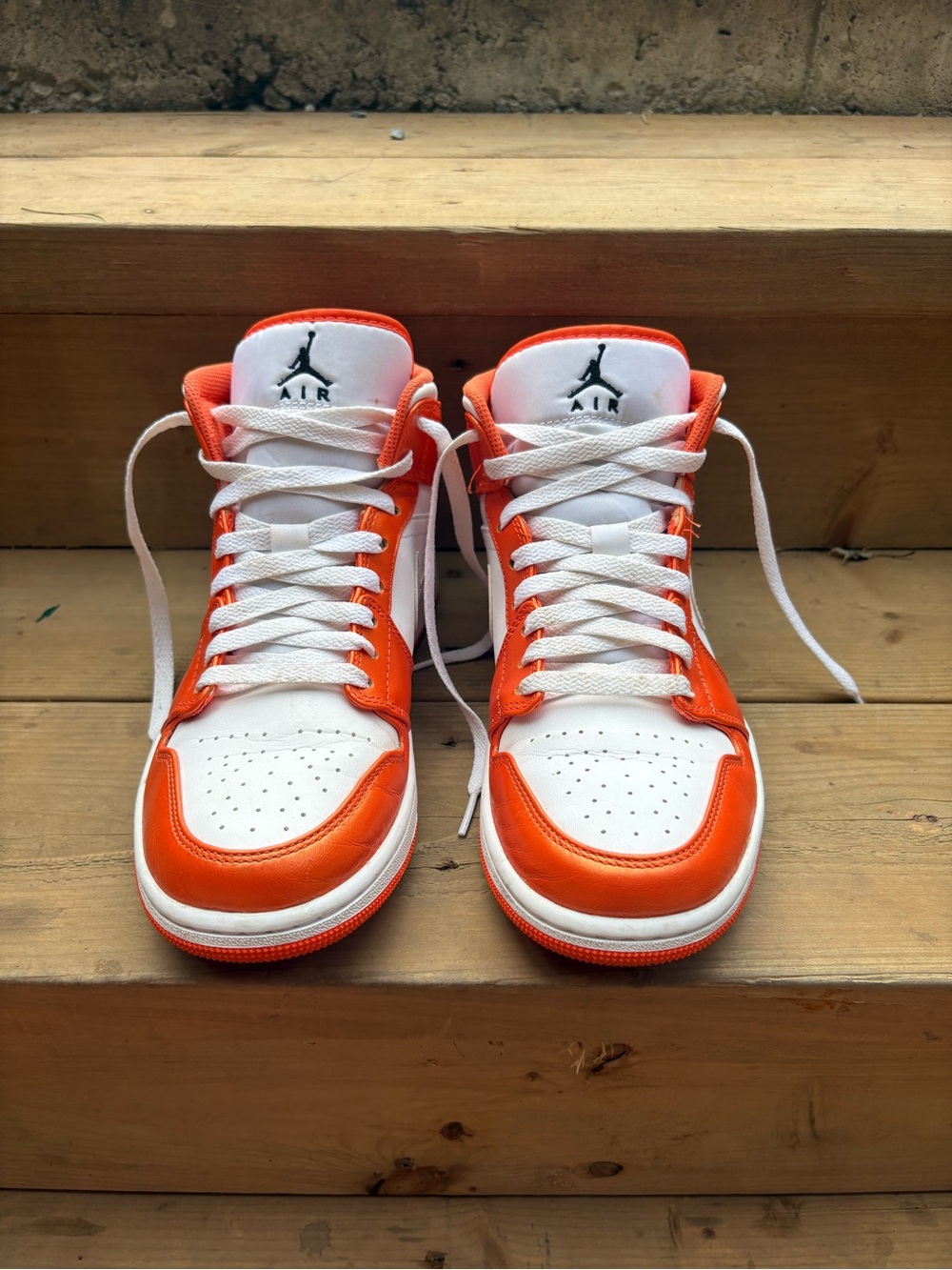 Air Jordan 1 Mid SE 'Electro Orange' Leather DM3531-800